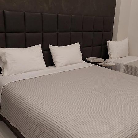 Lingos Hotel Флорина Екстериор снимка