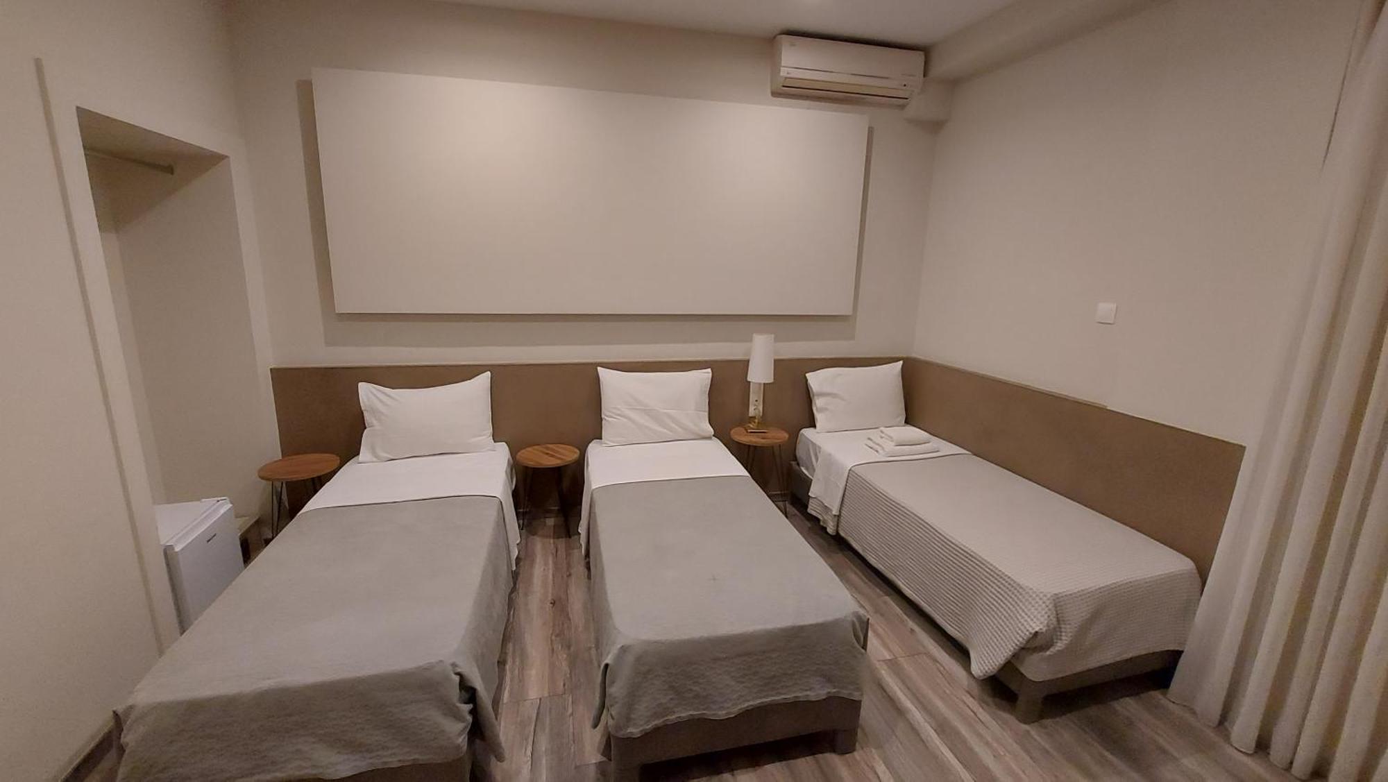 Lingos Hotel Флорина Екстериор снимка